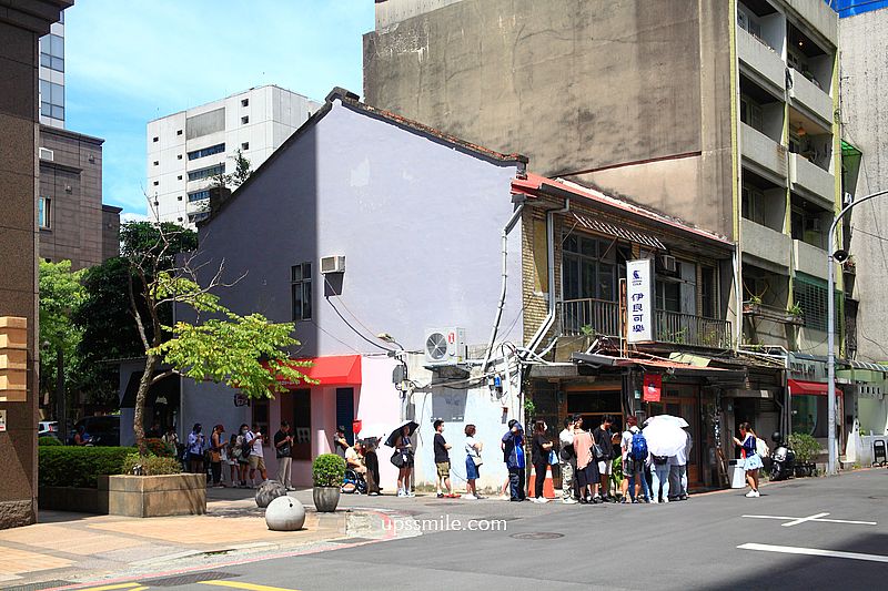 伊良可樂台北中山店，東京爆紅百年漢方可樂IYOSHI COLA插旗台北，魔法糖漿可樂150元一杯