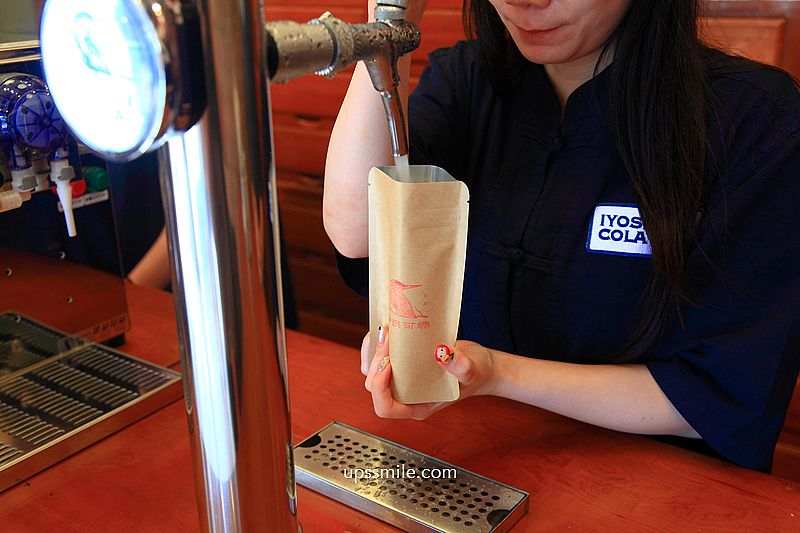 伊良可樂台北中山店，東京爆紅百年漢方可樂IYOSHI COLA插旗台北，魔法糖漿可樂150元一杯