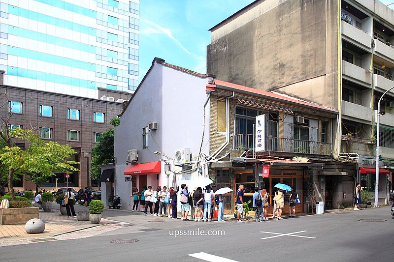 伊良可樂台北中山店，東京爆紅百年漢方可樂IYOSHI COLA插旗台北，魔法糖漿可樂150元一杯