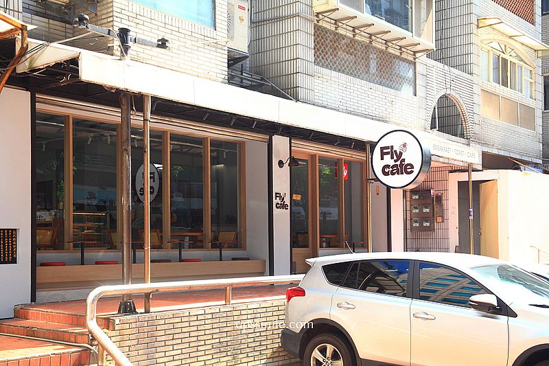 fly cafe敦北店，蒼蠅哥肉桂捲新店開張，台北肉桂捲名店、傳奇西西里必喝