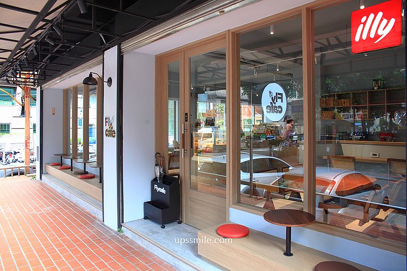 fly cafe敦北店，蒼蠅哥肉桂捲新店開張，台北肉桂捲名店、傳奇西西里必喝