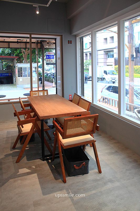 fly cafe敦北店，蒼蠅哥肉桂捲新店開張，台北肉桂捲名店、傳奇西西里必喝