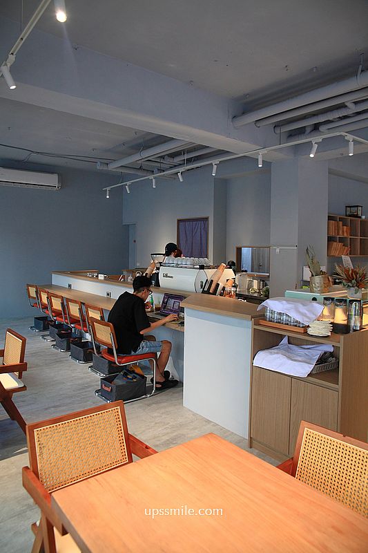 fly cafe敦北店，蒼蠅哥肉桂捲新店開張，台北肉桂捲名店、傳奇西西里必喝