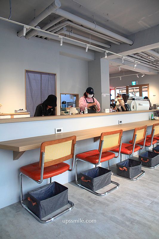 fly cafe敦北店，蒼蠅哥肉桂捲新店開張，台北肉桂捲名店、傳奇西西里必喝