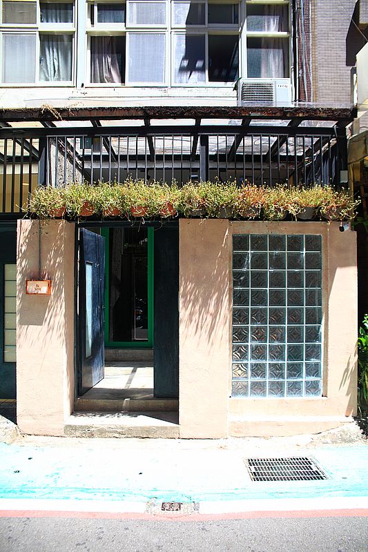 BéVive 越式咖啡廳，捷運忠孝新生站老宅越式咖啡廳，必點香蘭戚風蛋糕、越式豬肉河粉