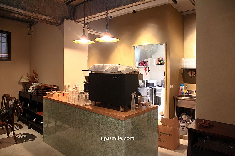 BéVive 越式咖啡廳，捷運忠孝新生站老宅越式咖啡廳，必點香蘭戚風蛋糕、越式豬肉河粉