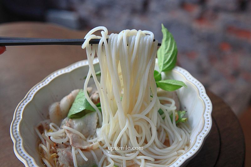 BéVive 越式咖啡廳，捷運忠孝新生站老宅越式咖啡廳，必點香蘭戚風蛋糕、越式豬肉河粉