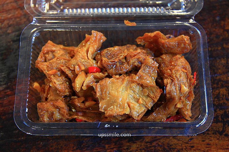 三灣鵝肉，原味與煙燻鵝肉2口味必吃，天天大排長龍的苗栗鵝肉專賣店