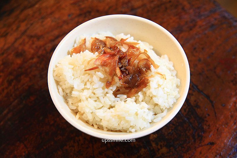 三灣鵝肉，原味與煙燻鵝肉2口味必吃，天天大排長龍的苗栗鵝肉專賣店