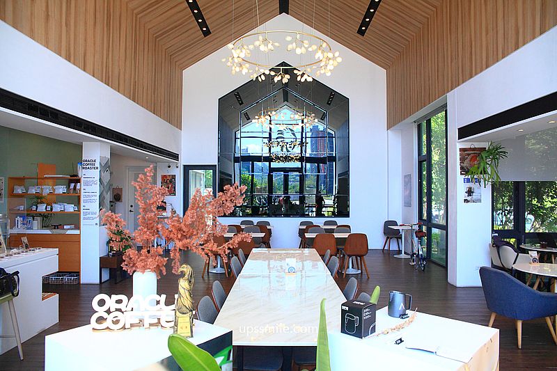 Oracle Coffee 神諭咖啡台中大城店，台中大坑景點，大坑情人橋超美教堂風玻璃屋咖啡廳
