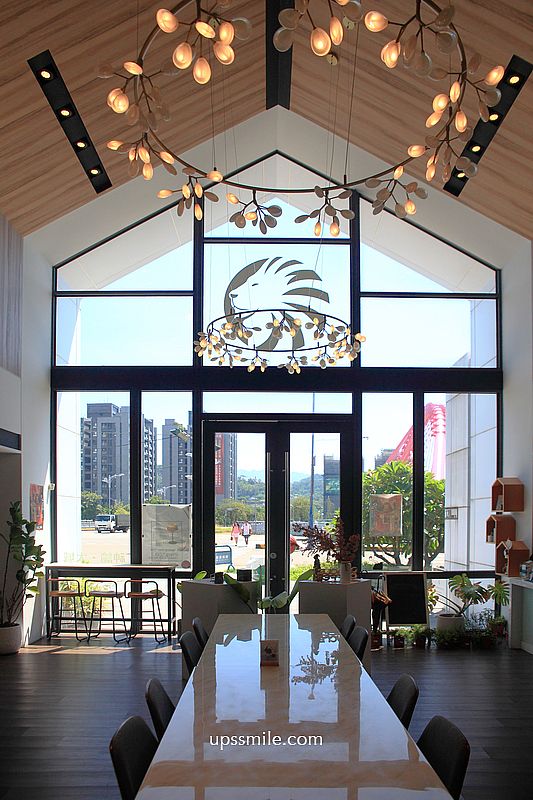 Oracle Coffee 神諭咖啡台中大城店，台中大坑景點，大坑情人橋超美教堂風玻璃屋咖啡廳