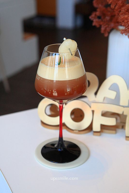 Oracle Coffee 神諭咖啡台中大城店，台中大坑景點，大坑情人橋超美教堂風玻璃屋咖啡廳