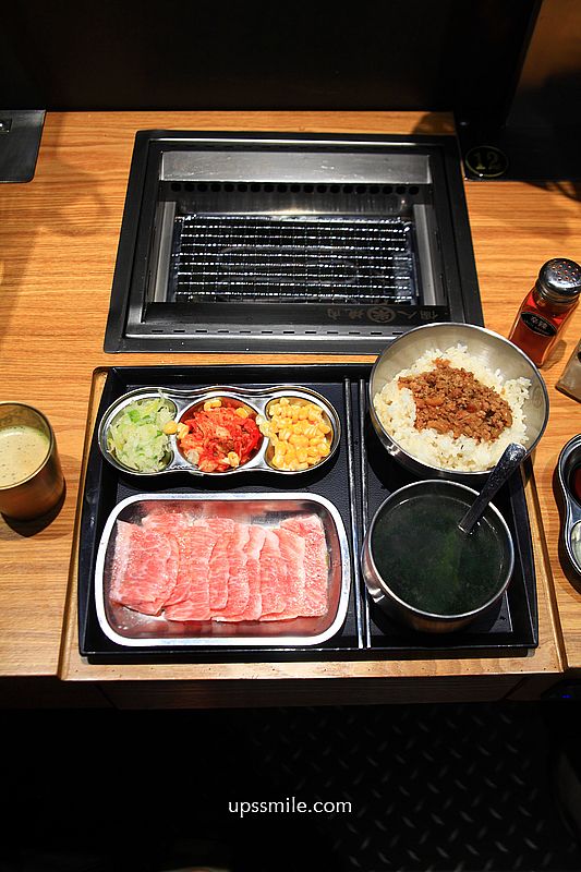 米個人燒肉永和店，永和捷運頂溪站燒肉推薦，台北一人燒肉餐廳，提供免費飲料＋冰品自助吧吃到飽