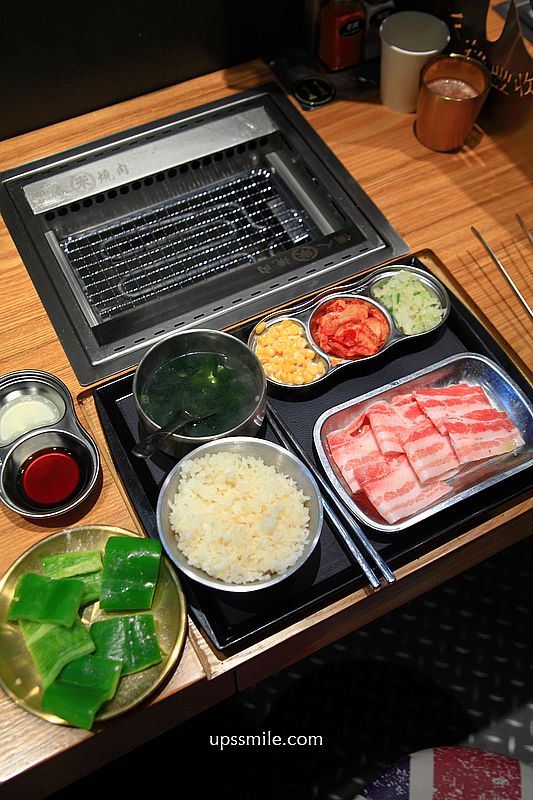 米個人燒肉永和店，永和捷運頂溪站燒肉推薦，台北一人燒肉餐廳，提供免費飲料＋冰品自助吧吃到飽