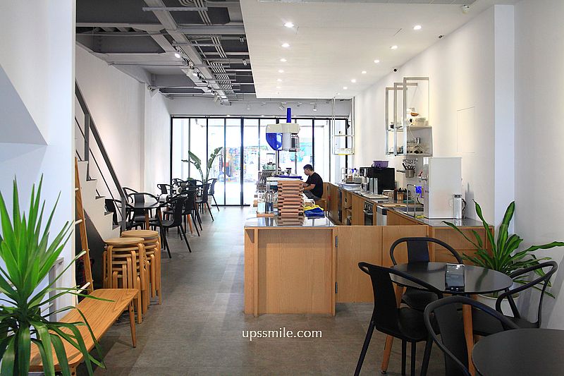 那間賣冰的咖啡店 Blue Lamp Cafe,隱身林口市場韓式雪花冰,林口網美咖啡廳 那間賣冰的咖啡店 Blue Lamp Cafe,隱身林口市場韓式雪花冰,林口網美咖啡廳