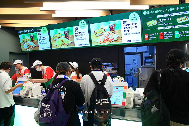 【大阪美食】大阪世博7-11，日本7-11必買，日本7-11爆紅果昔Smoothies、日本最好喝最解渴瓶裝麥茶「金茶壺麥茶」