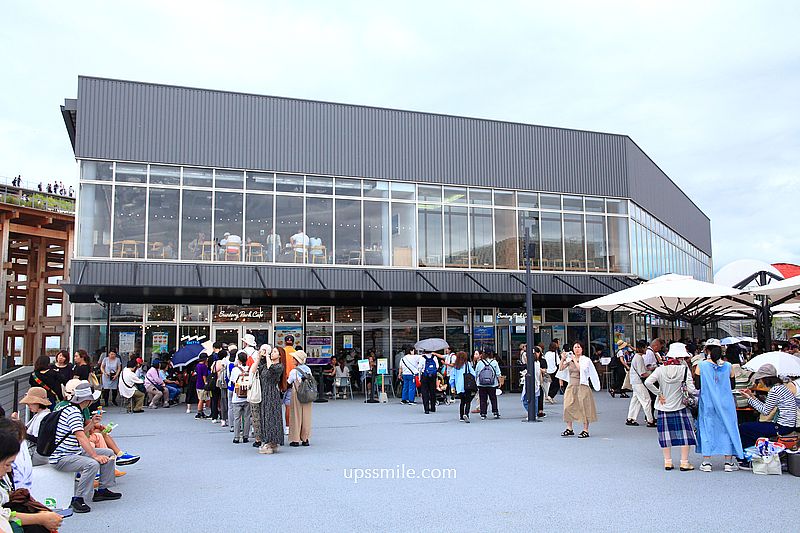 【大阪美食】大阪世博7-11，日本7-11必買，日本7-11爆紅果昔Smoothies、日本最好喝最解渴瓶裝麥茶「金茶壺麥茶」