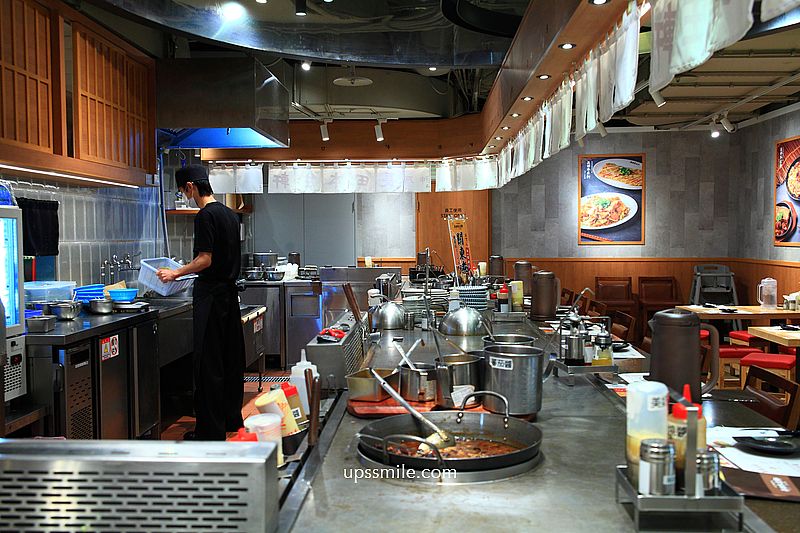 長田本庄軒新光南西店,日本神戶日式炒麵名店,捷運中山站美食,新光三越南西店b1美食,附長田本庄軒菜單 長田本庄軒新光南西店,日本神戶日式炒麵名店,捷運中山站美食,新光三越南西店b1美食,附長田本庄軒菜單