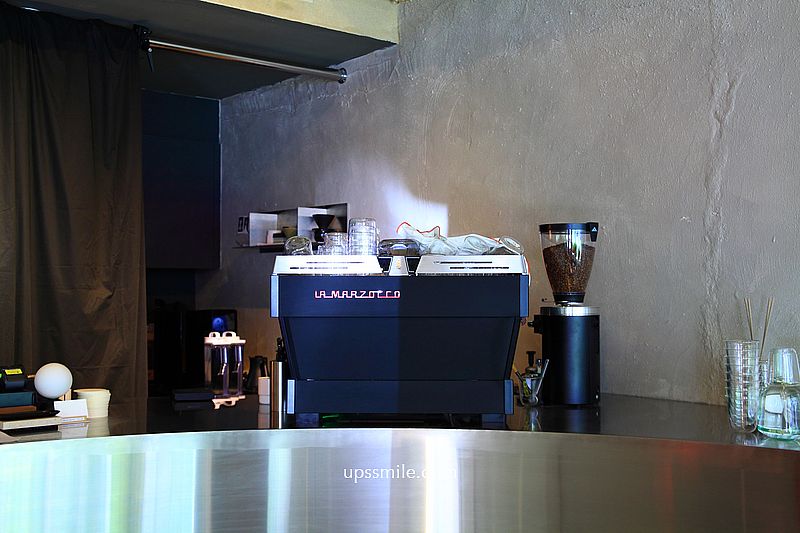 barn Detour 台北咖啡廳，宜蘭濟州島風咖啡廳插旗台北開二店，台北白咖夜酒咖啡廳，台北前衛感咖啡廳酒吧