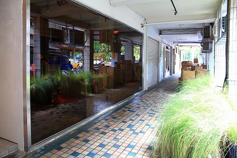 barn Detour 台北咖啡廳，宜蘭濟州島風咖啡廳插旗台北開二店，台北白咖夜酒咖啡廳，台北前衛感咖啡廳酒吧