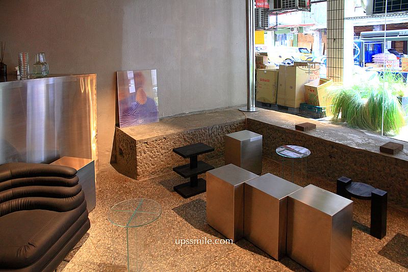 barn Detour 台北咖啡廳，宜蘭濟州島風咖啡廳插旗台北開二店，台北白咖夜酒咖啡廳，台北前衛感咖啡廳酒吧