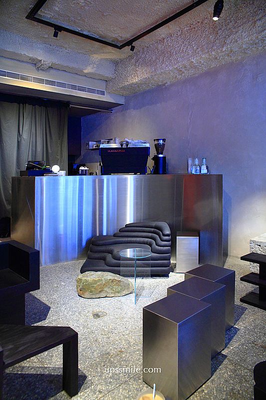 barn Detour 台北咖啡廳，宜蘭濟州島風咖啡廳插旗台北開二店，台北白咖夜酒咖啡廳，台北前衛感咖啡廳酒吧