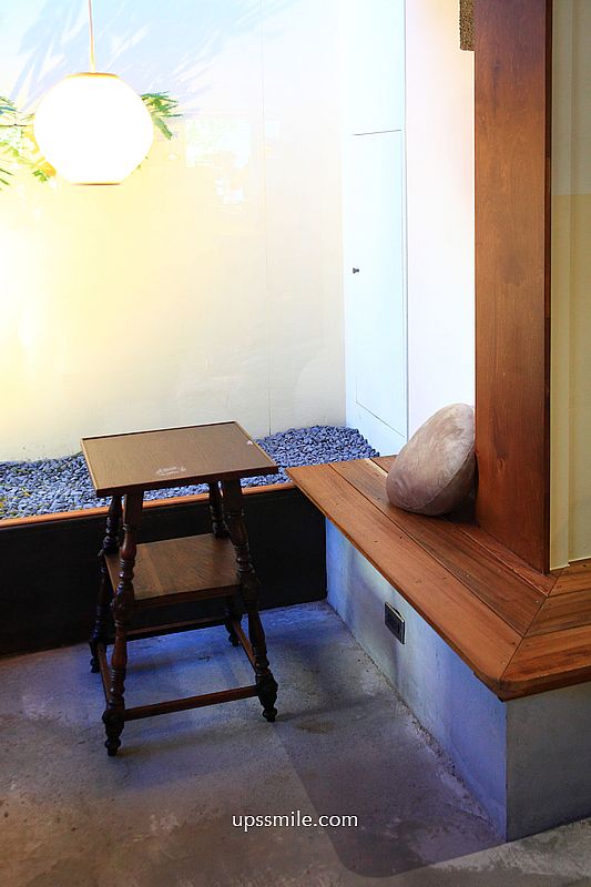 東河咖啡Donghe新竹咖啡，新竹日式侘寂風咖啡廳，新竹自家烘焙咖啡廳，新竹巨城寵物友善咖啡廳