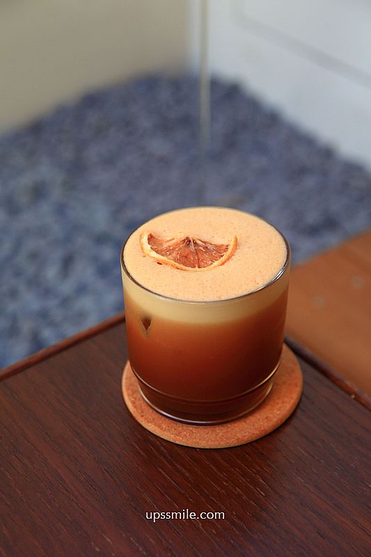 東河咖啡Donghe新竹咖啡，新竹日式侘寂風咖啡廳，新竹自家烘焙咖啡廳，新竹巨城寵物友善咖啡廳