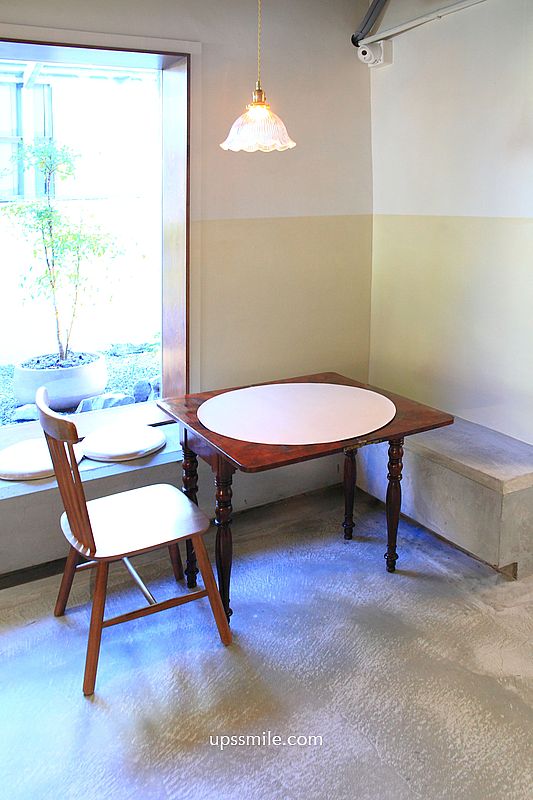 東河咖啡Donghe新竹咖啡，新竹日式侘寂風咖啡廳，新竹自家烘焙咖啡廳，新竹巨城寵物友善咖啡廳