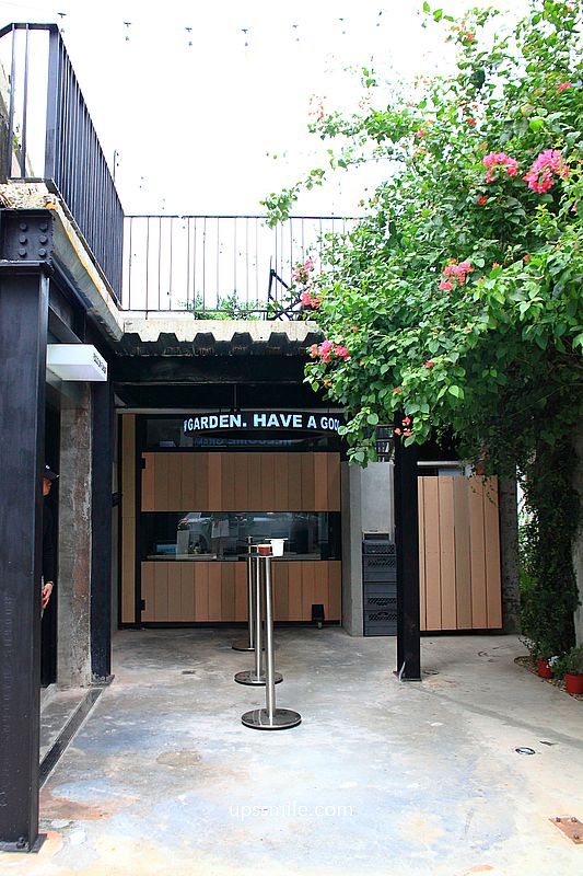 Focus on flavor 2 中壢，牆裡伸出巨大黑手咖啡廳，中原大學咖啡廳，桃園秘境風格咖啡廳，中壢咖啡廳推薦