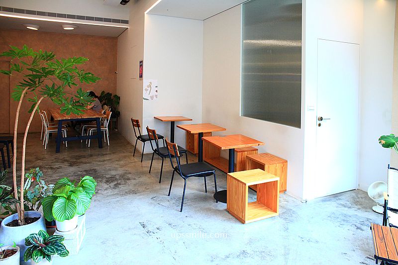 Brewsome Coffee 梅亭店,台中北區咖啡廳,台中木質調露營風自家烘焙咖啡廳,酪梨酸種麵包,台中寵物友善咖啡廳 Brewsome Coffee 梅亭店,台中北區咖啡廳,台中木質調露營風自家烘焙咖啡廳,酪梨酸種麵包,台中寵物友善咖啡廳