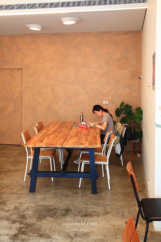 Brewsome Coffee 梅亭店,台中北區咖啡廳,台中木質調露營風自家烘焙咖啡廳,酪梨酸種麵包,台中寵物友善咖啡廳 Brewsome Coffee 梅亭店,台中北區咖啡廳,台中木質調露營風自家烘焙咖啡廳,酪梨酸種麵包,台中寵物友善咖啡廳