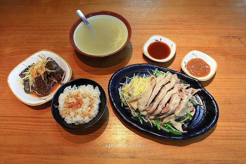 【台中北屯美食】鵝庄「黃金燒鵝」農場直營鵝肉專賣店，台中松竹路美食，台中鵝肉推薦