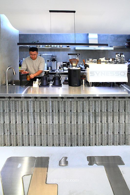 PLOT咖啡,捷運忠孝復興站咖啡廳,結合精品咖啡與自然酒,複合式藝文空間,台北東區咖啡廳,必點濕潤抹茶巴斯克蛋糕 PLOT咖啡,捷運忠孝復興站咖啡廳,結合精品咖啡與自然酒,複合式藝文空間,台北東區咖啡廳,必點濕潤抹茶巴斯克蛋糕