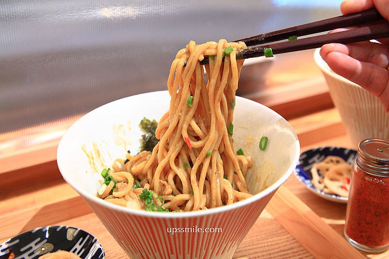 Rashiku和風麵家，中和四號公園拉麵，台日夫妻開的拌麵拉麵專賣店，捷運永安市場站拉麵推薦