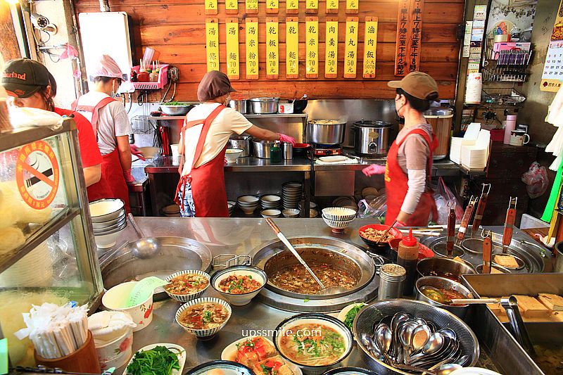 【新竹新埔美食】新埔粄條大王,在地傳承粄條50年老店,必吃湯粄條與水煙腸,榮獲台灣小吃的百大名店 【新竹新埔美食】新埔粄條大王,在地傳承粄條50年老店,必吃湯粄條與水煙腸,榮獲台灣小吃的百大名店