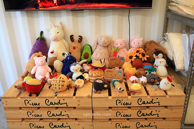 諾貝達咖啡館，台中最新曠野風咖啡廳，台版小加州沙漠風仙人掌咖啡廳，皮爾卡登寢具台中旗艦店