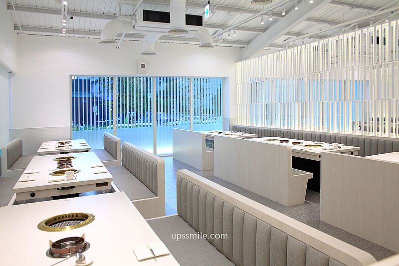 三山燒肉朝富店，輕井澤燒肉品牌，台中燒肉推薦，絕美純白建築燒肉約會聚會餐廳