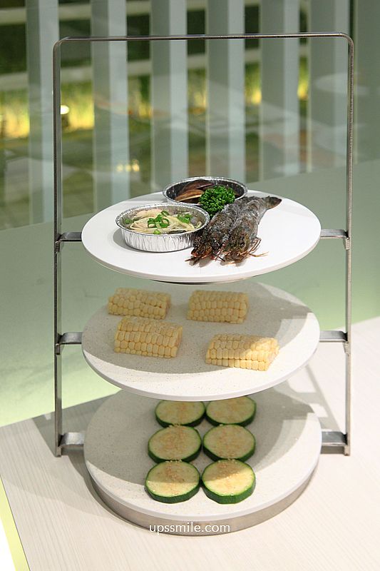 三山燒肉朝富店，輕井澤燒肉品牌，台中燒肉推薦，絕美純白建築燒肉約會聚會餐廳