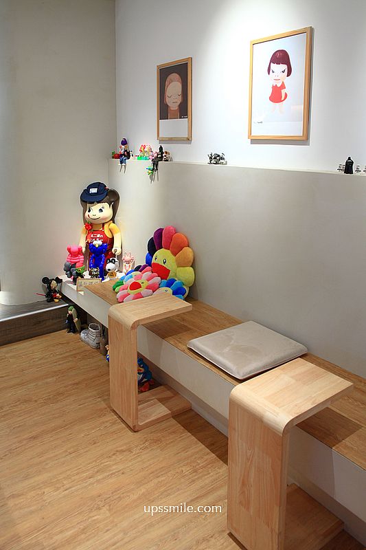 QueenReYa cafe 皇后熱壓吐司咖啡,永和樂華夜市早午餐咖啡廳,滿屋奈良美智,捷運頂溪站咖啡廳 QueenReYa cafe 皇后熱壓吐司咖啡,永和樂華夜市早午餐咖啡廳,滿屋奈良美智,捷運頂溪站咖啡廳