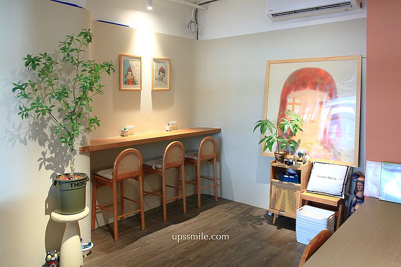 QueenReYa cafe 皇后熱壓吐司咖啡,永和樂華夜市早午餐咖啡廳,滿屋奈良美智,捷運頂溪站咖啡廳 QueenReYa cafe 皇后熱壓吐司咖啡,永和樂華夜市早午餐咖啡廳,滿屋奈良美智,捷運頂溪站咖啡廳