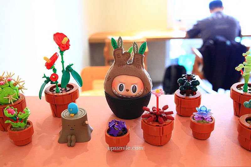 QueenReYa cafe 皇后熱壓吐司咖啡,永和樂華夜市早午餐咖啡廳,滿屋奈良美智,捷運頂溪站咖啡廳 QueenReYa cafe 皇后熱壓吐司咖啡,永和樂華夜市早午餐咖啡廳,滿屋奈良美智,捷運頂溪站咖啡廳