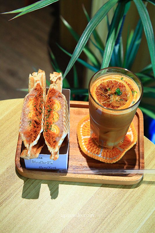 QueenReYa cafe 皇后熱壓吐司咖啡，永和樂華夜市早午餐咖啡廳，滿屋奈良美智，捷運頂溪站咖啡廳