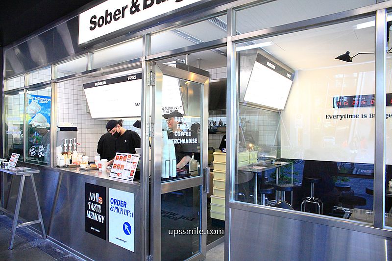 Sober & Burger,Fake Sober開漢堡店,新開幕信義區街頭漢堡專賣店,金屬未來感風格 Sober & Burger,Fake Sober開漢堡店,新開幕信義區街頭漢堡專賣店,金屬未來感風格