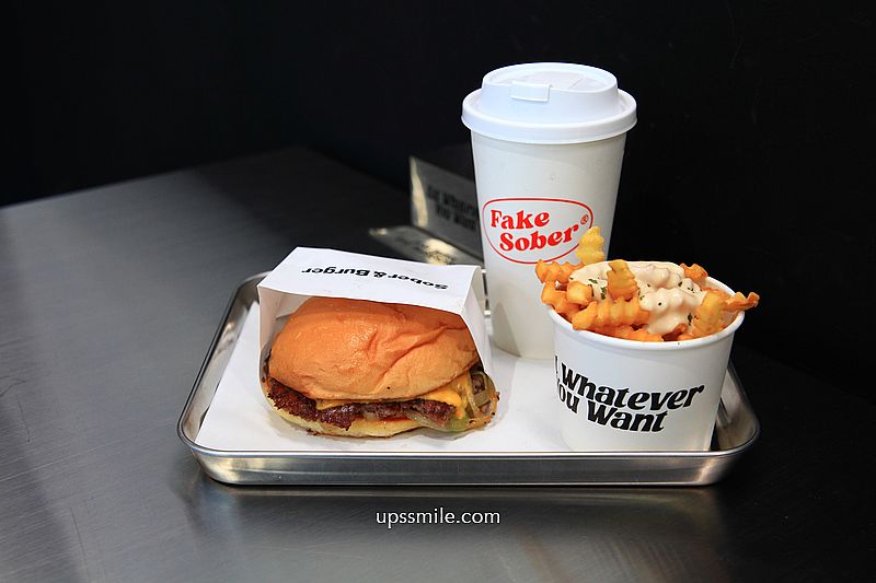 Sober & Burger,Fake Sober開漢堡店,新開幕信義區街頭漢堡專賣店,金屬未來感風格 Sober & Burger,Fake Sober開漢堡店,新開幕信義區街頭漢堡專賣店,金屬未來感風格