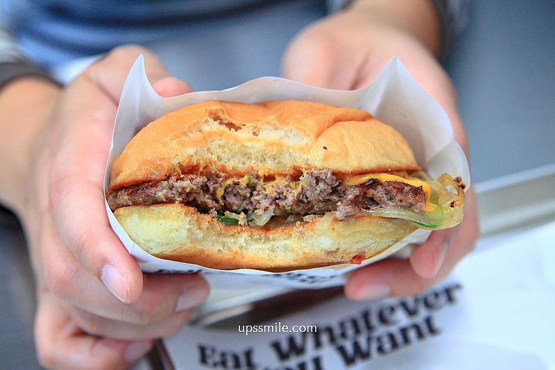 Sober & Burger,Fake Sober開漢堡店,新開幕信義區街頭漢堡專賣店,金屬未來感風格 Sober & Burger,Fake Sober開漢堡店,新開幕信義區街頭漢堡專賣店,金屬未來感風格