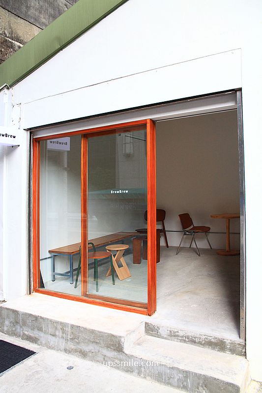 BrewBrew咖啡,捷運中山站新開幕純白木質調咖啡廳,偽出國東京咖啡廳小店,台北肉桂捲推薦 BrewBrew咖啡,捷運中山站新開幕純白木質調咖啡廳,偽出國東京咖啡廳小店,台北肉桂捲推薦