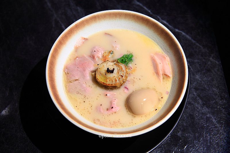 麒麟創作拉麵坊,捷運中山站拉麵專賣店,只要微笑就免費加麵拉麵店 麒麟創作拉麵坊,捷運中山站拉麵專賣店,只要微笑就免費加麵拉麵店