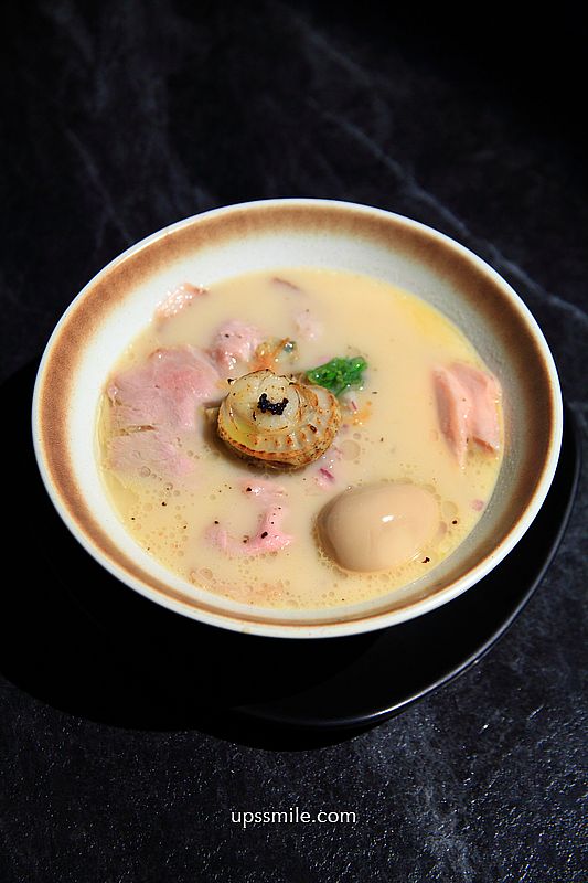 麒麟創作拉麵坊,捷運中山站拉麵專賣店,只要微笑就免費加麵拉麵店 麒麟創作拉麵坊,捷運中山站拉麵專賣店,只要微笑就免費加麵拉麵店