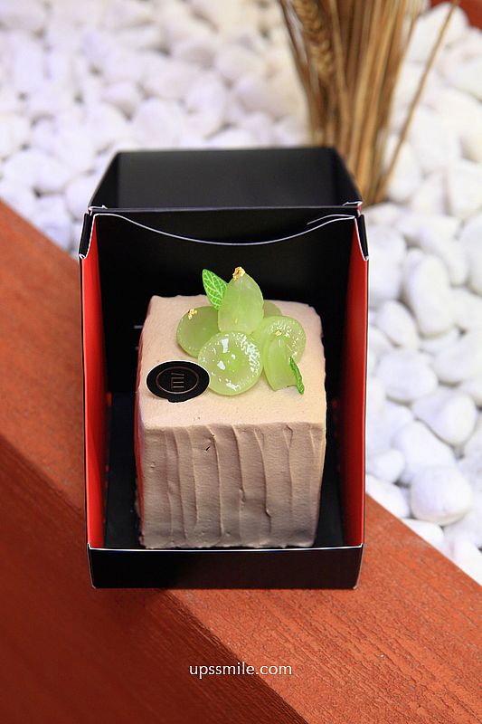 CREM奶油甜點專門店,珊瑚橘色台北甜點專賣店,被火鍋店耽誤的甜點 CREM奶油甜點專門店,珊瑚橘色台北甜點專賣店,被火鍋店耽誤的甜點